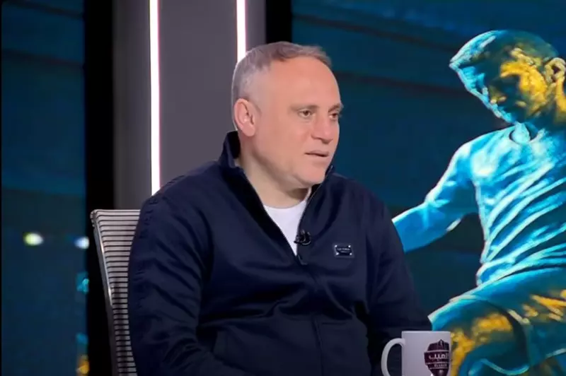 أسامة حسني: لاعبو الأهلي يتحملون ما يحدث بنسبة 90%.. والخطيب وعد بالإصلاح 